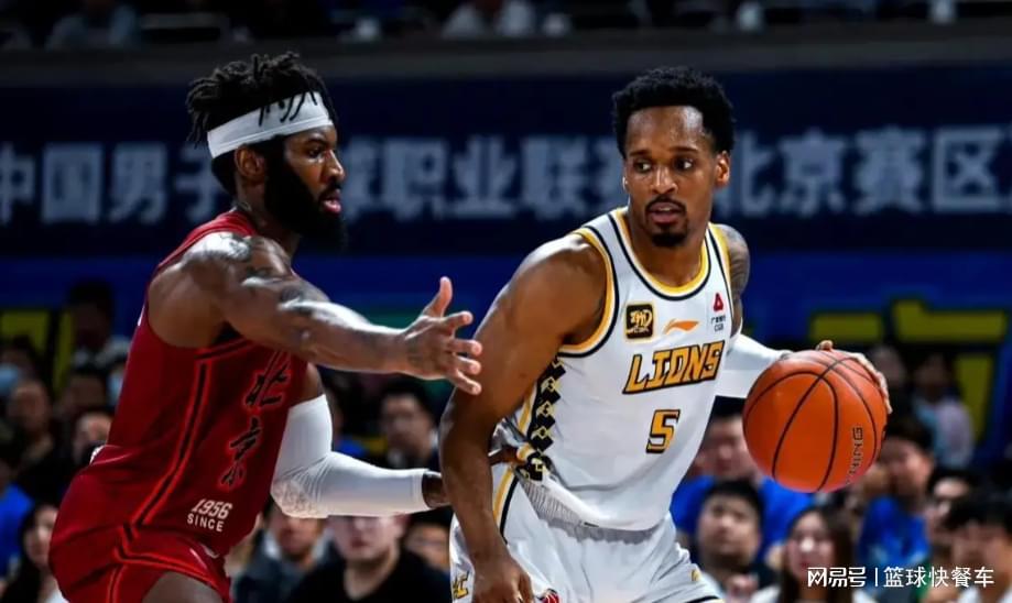 世界杯精彩进球-CBA第一争冠热门杀疯了！15战豪取14胜1负：京粤沪都要靠边站？