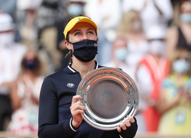 世界杯比赛集锦-年少成名却迟迎突破 帕夫柳琴科娃虽负但终破心魔