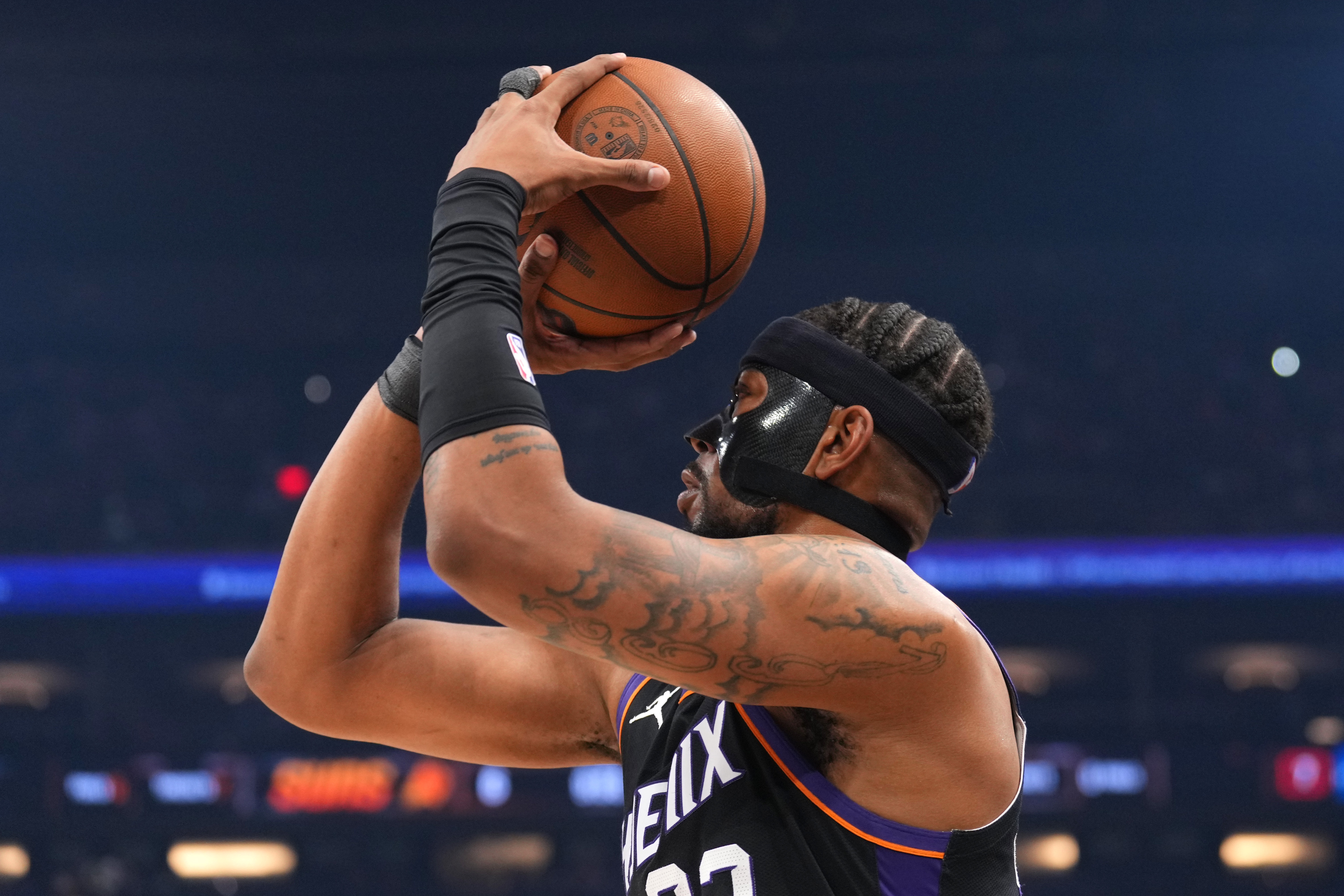 世界杯高清回放-共61犯！古德温：比赛没那么大身体对抗 不至于吹这么多犯规